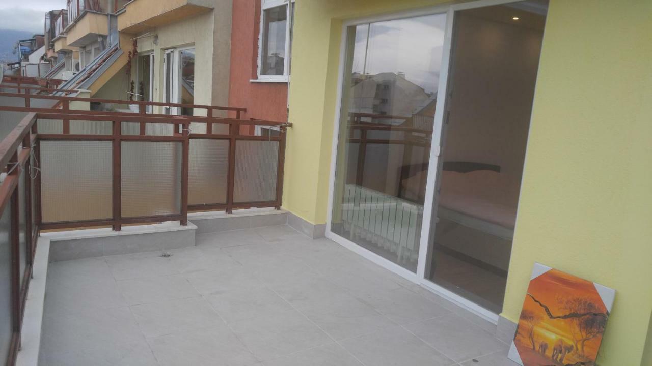 Modern Apartment Sofia Center Экстерьер фото